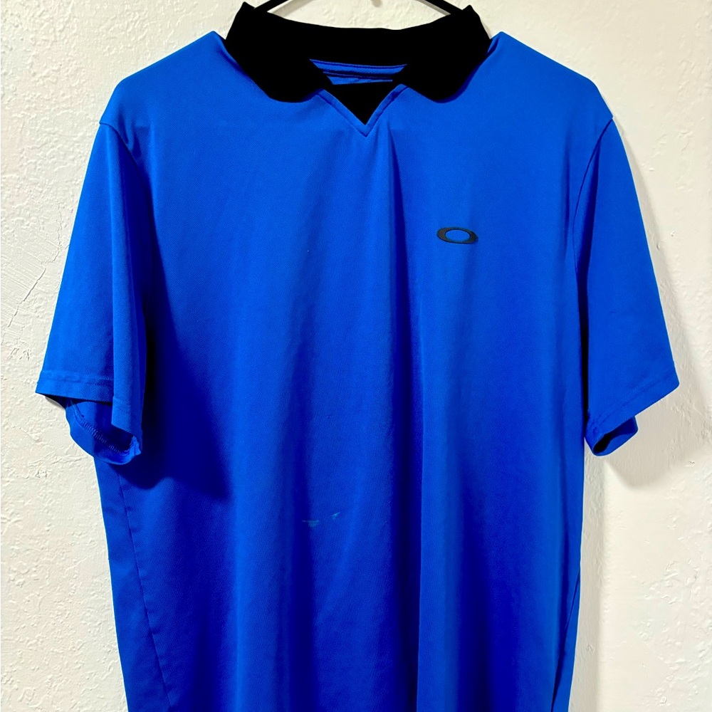 Oakley polo size L